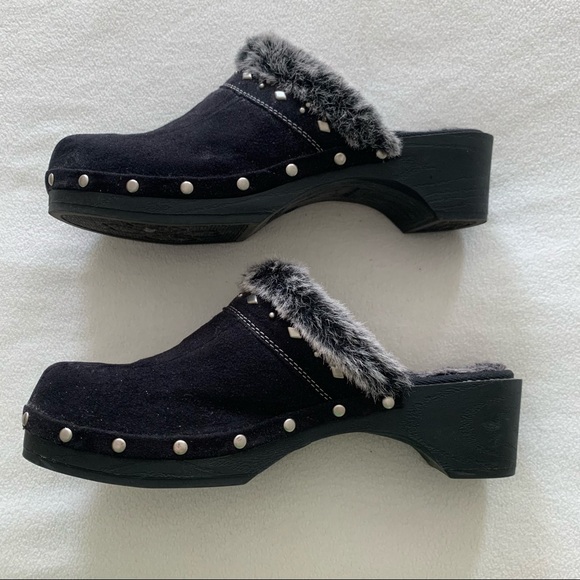 No Boundaries Cute Fuzzy Clogs! Black w/ Gray fur! 9 - Picture 5 of 13